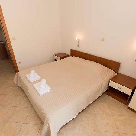 Matko'S Oasis Apartments 브렐라 외부 사진