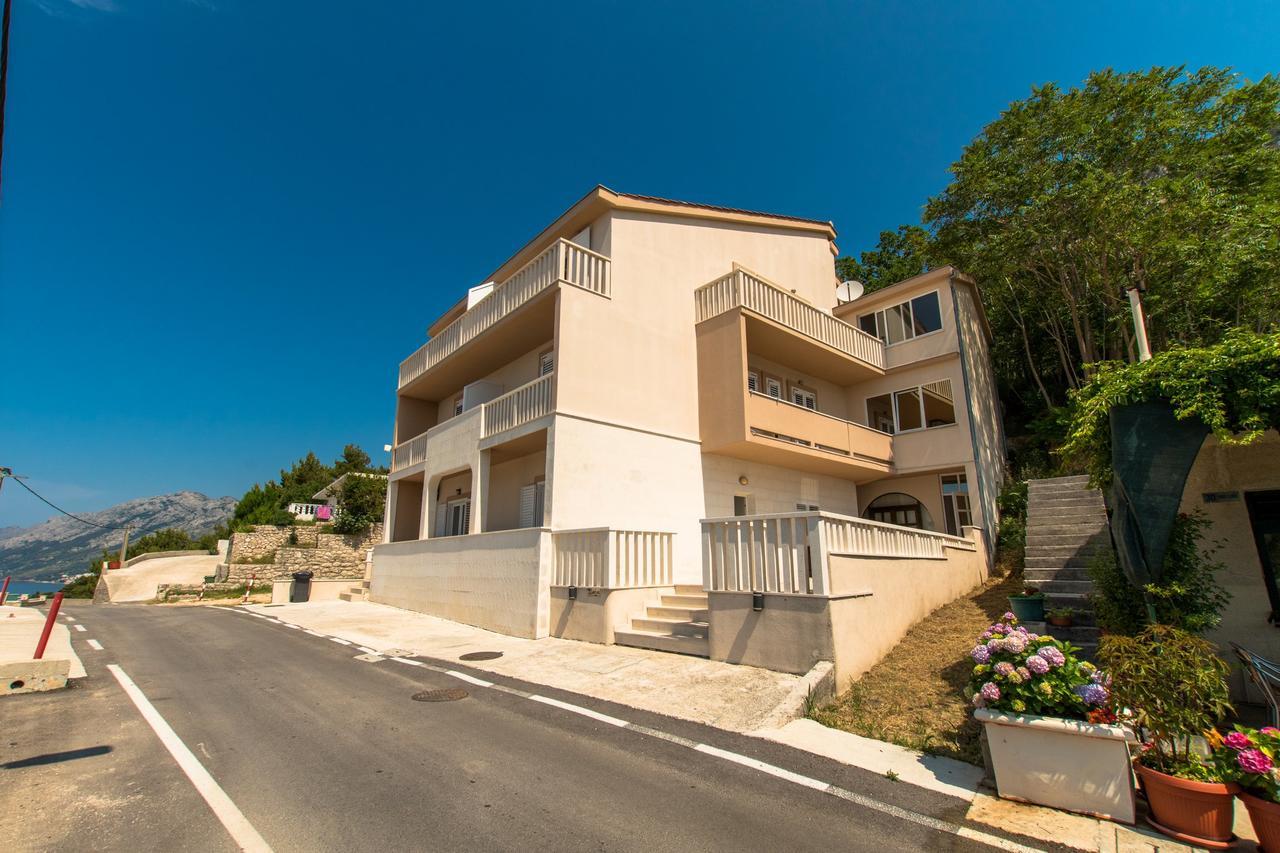Matko'S Oasis Apartments 브렐라 외부 사진