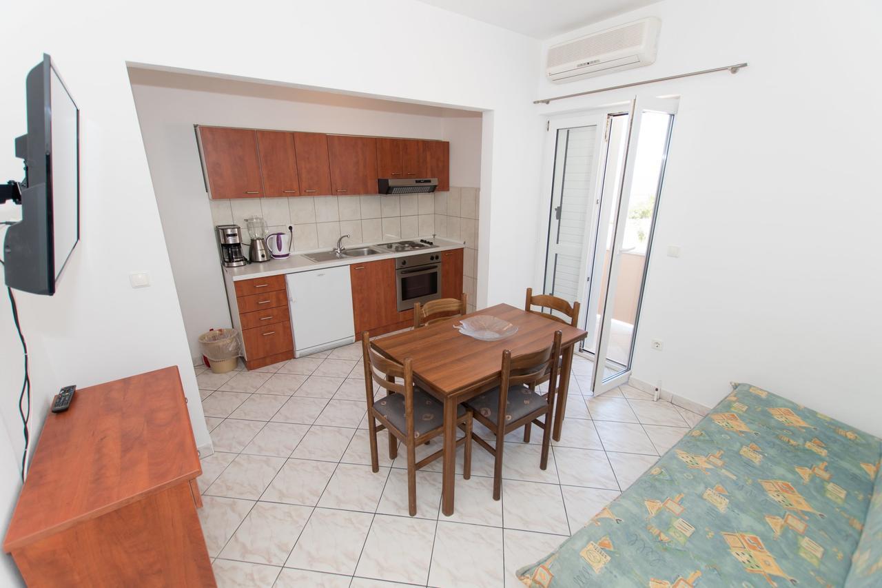 Matko'S Oasis Apartments 브렐라 외부 사진